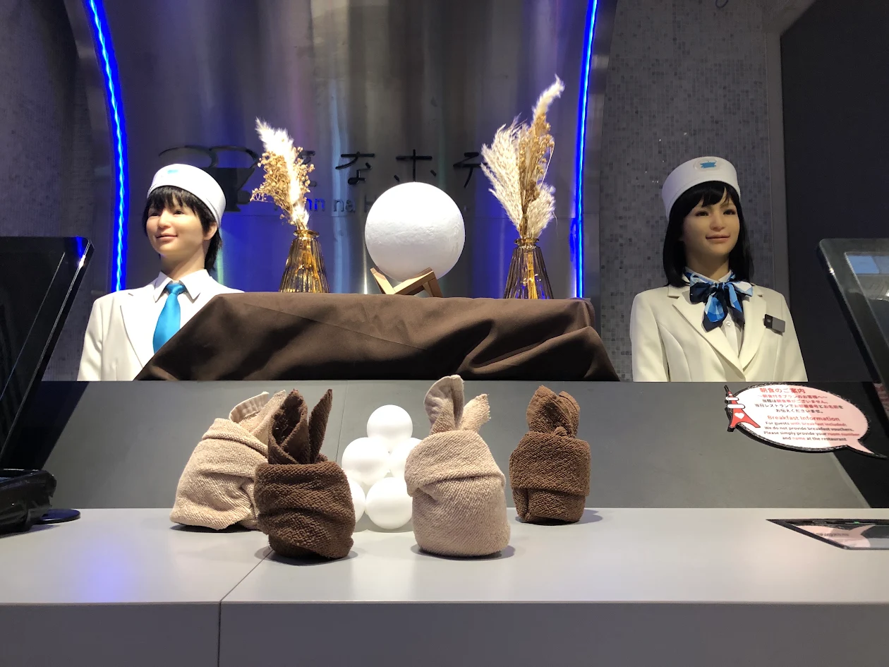 中秋の名月を眺めながら