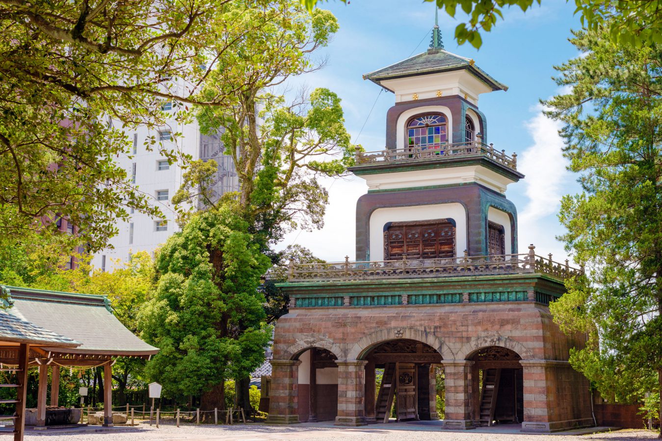 尾山神社まで徒歩5分