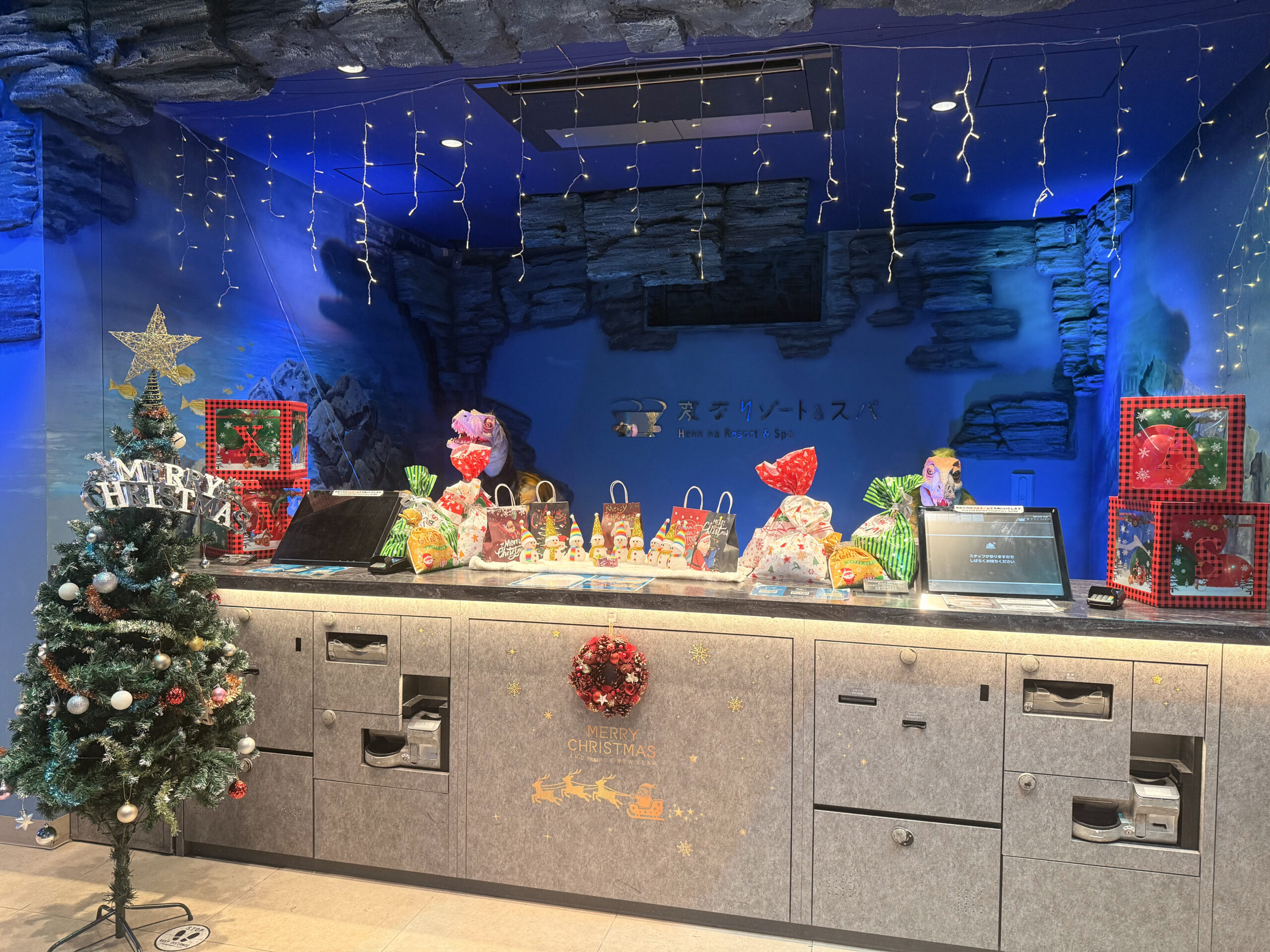 🎄✨今月のフロントはクリスマス仕様になりました✨🎄