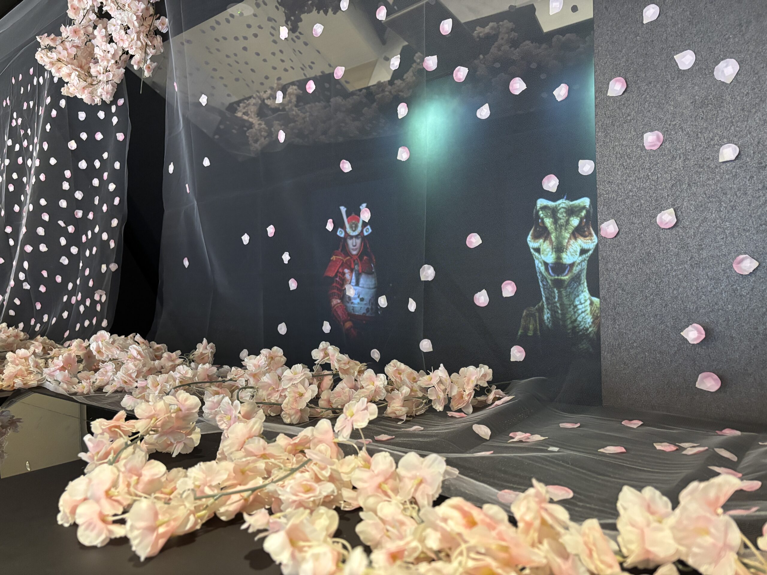 フロントをお花見仕様にしました！