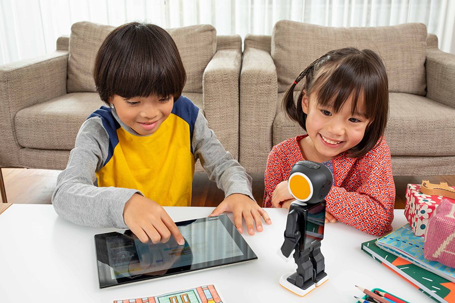 ロボホンと学ぶプログラミング学習プラン販売開始🤖✨