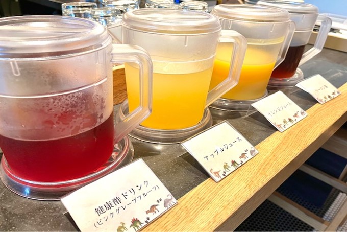 定番のオレンジジュースや健康酢ドリンクをご用意！