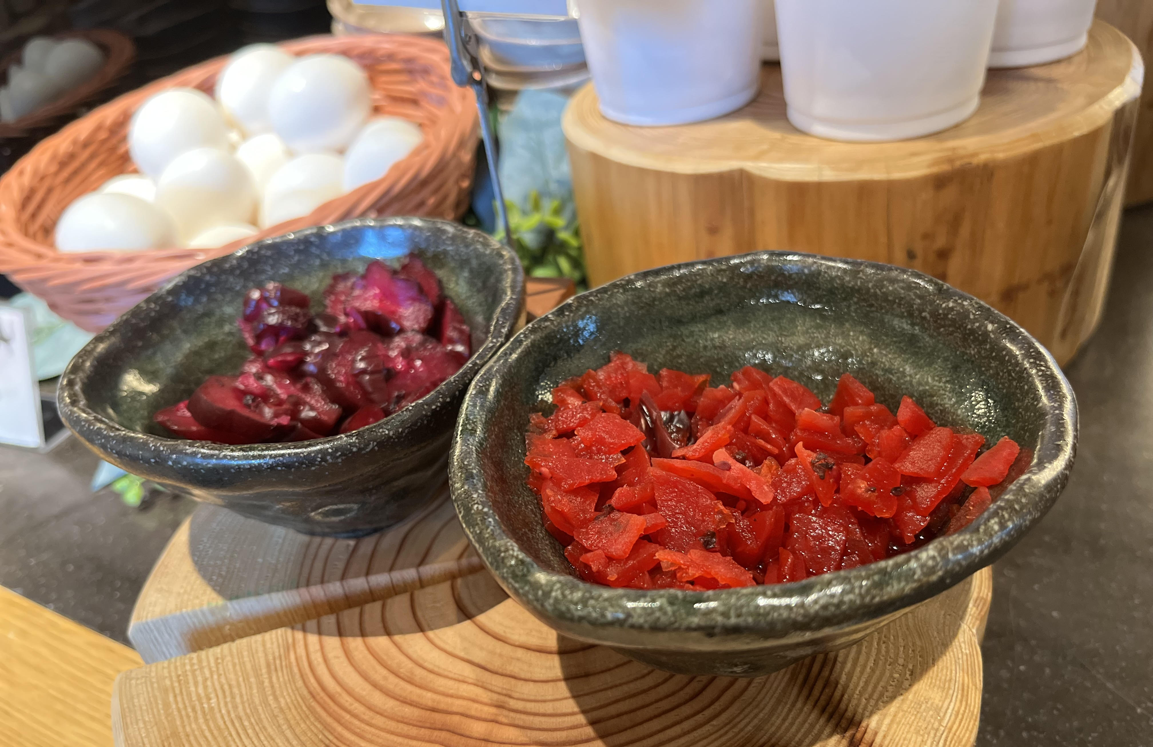 福神漬けやお漬物もご用意しております。