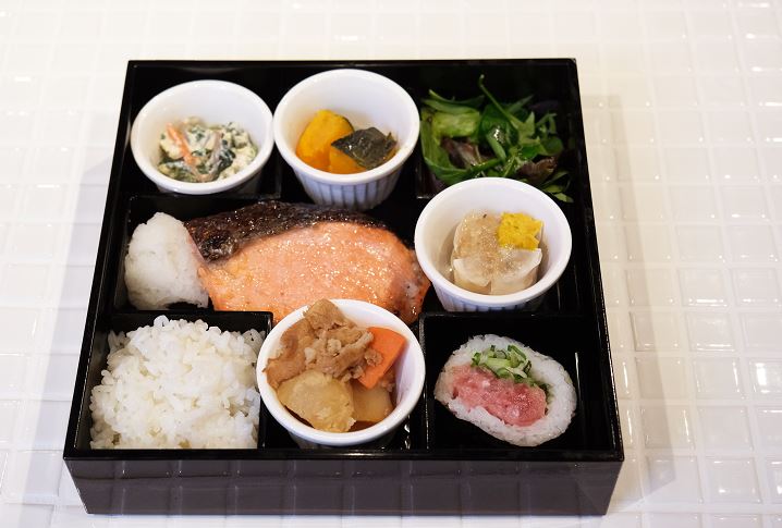 夕食 dinner