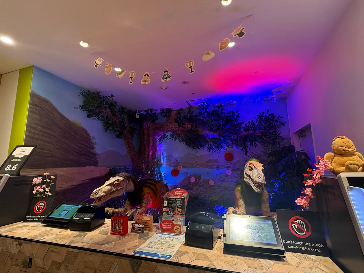 フロントが「ひな祭り」仕様になりました！